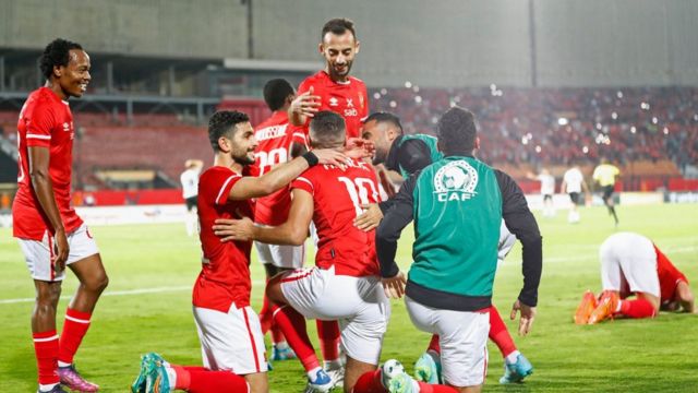 معلق مباراة الاهلي وسموحة اليوم