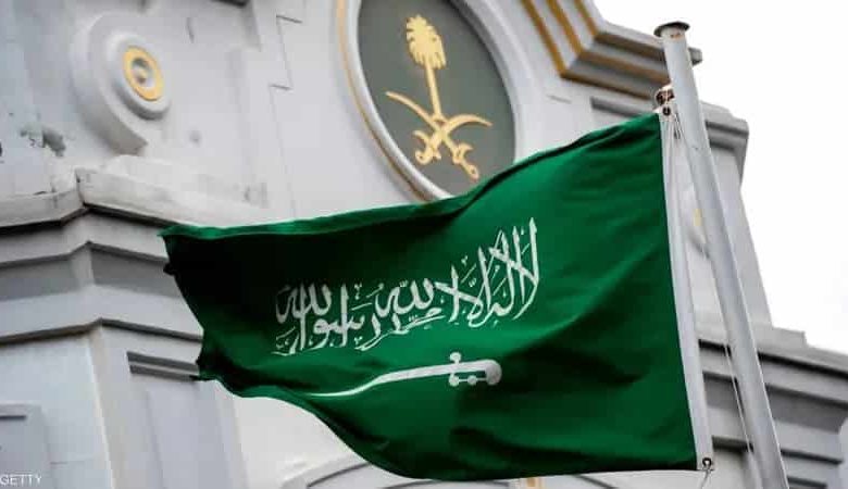 هل يمكن تمديد تأشيرة الزيارة العائلية في السعودية بعد انتهائها أم لا